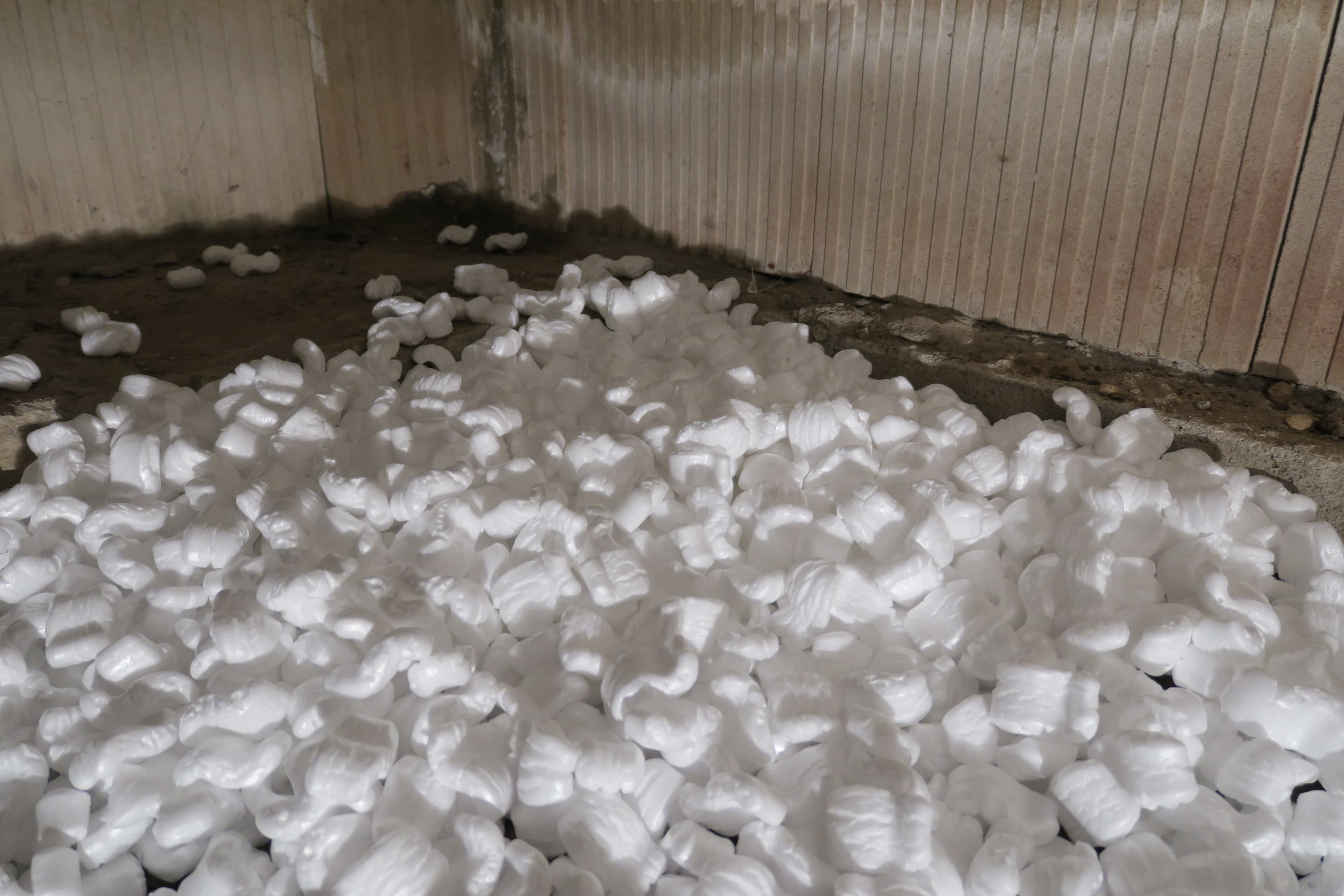 Een vochtige kruipruimte isoleren